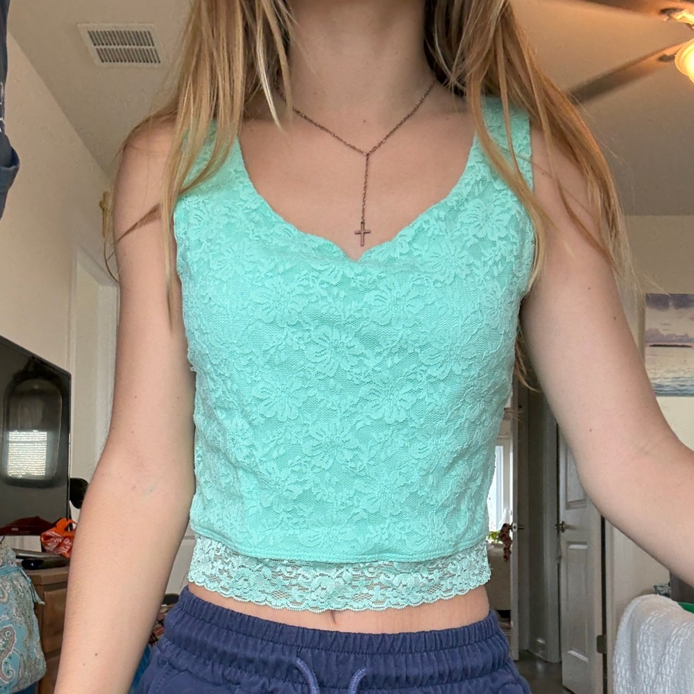 Lace tank top.